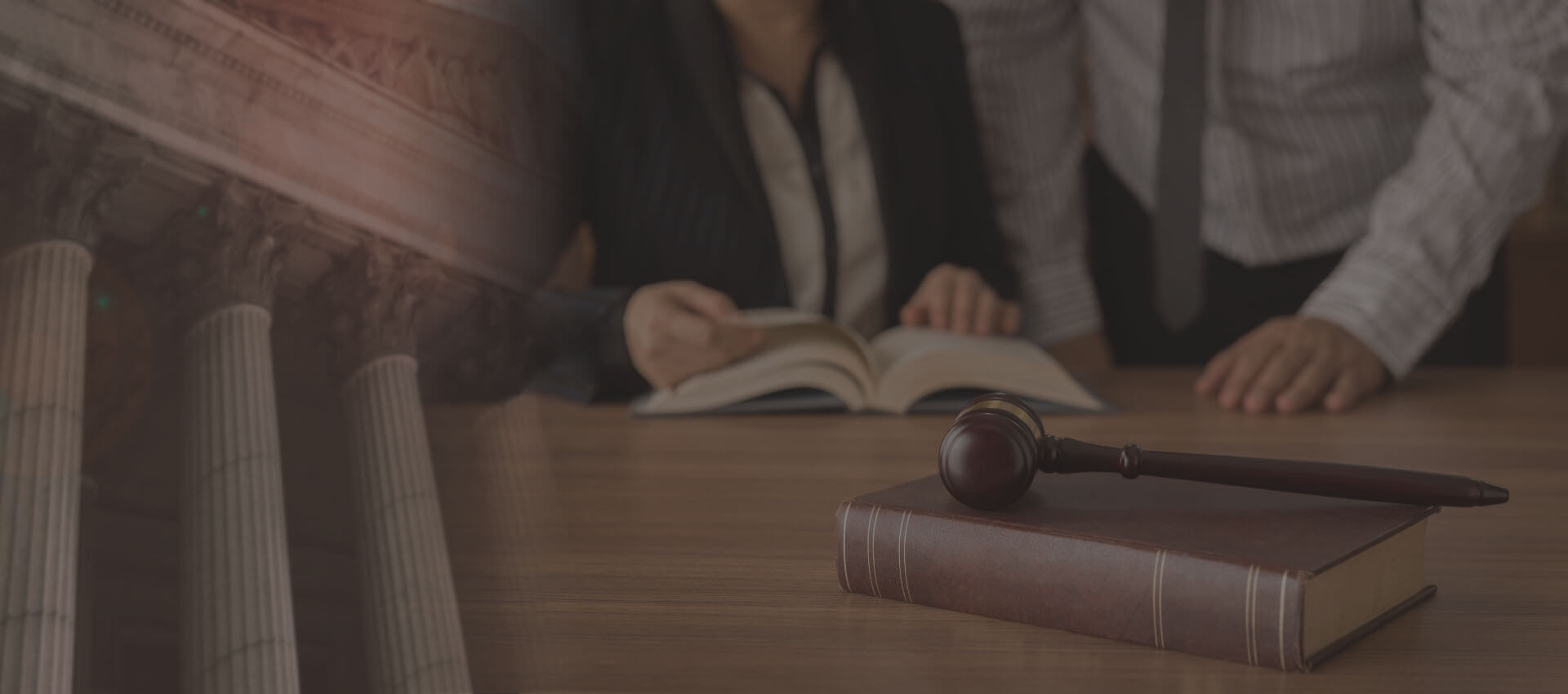 Somos um escritrio de advocacia especializado - 